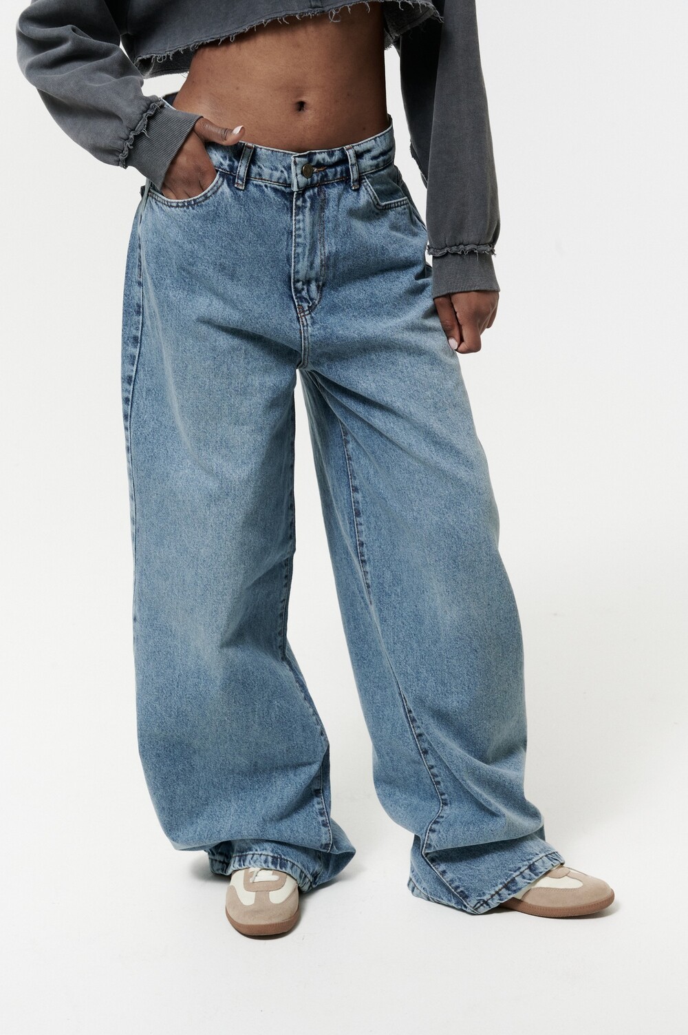 Wide leg jeans